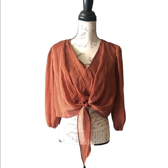 - J.O.A long sleeve crop top size small - Picture 1 of 14